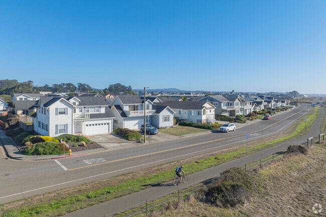 The homes along Glass Beach Drive in Fort Bragg enjoy beautiful views of Glass Beach.