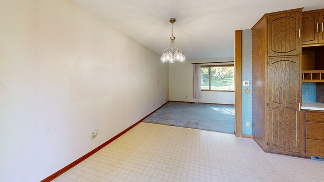 19920 Hillside Dr, Rogers, MN 55374 - photo 2