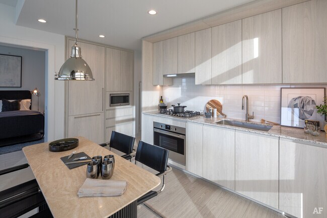 310 N Halsted St unit 2811, Chicago, IL 60661 - photo 3