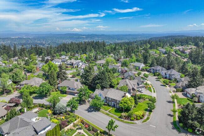 Hidden Springs's features the districts' most highly rated public schools.