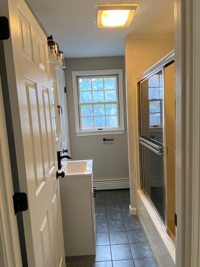 42 Belfield Dr, Johnston, RI 02919 - photo 6