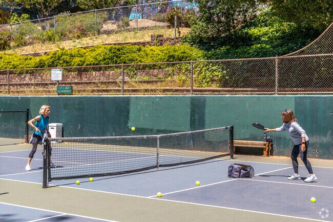 Pickleball is a popular sport to play in Montclair Park minutes from Glen Highlands.