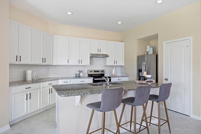 119 Cypress Knees Dr unit 36514045, Lake Wales, FL 33859 - photo 3