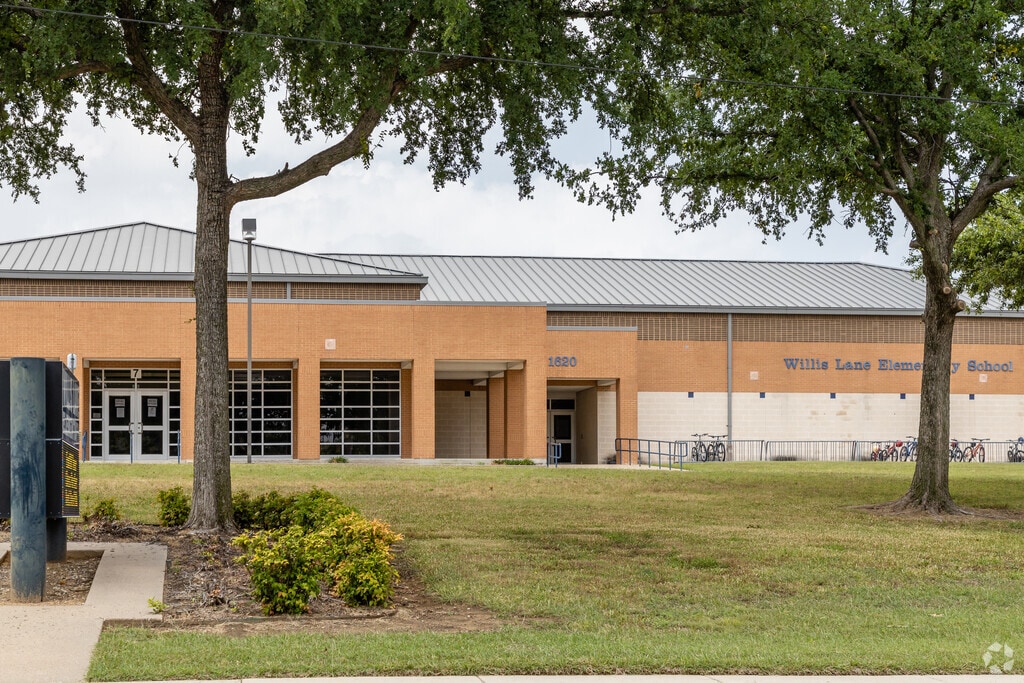 Willis Lane Elementary School in Chase Oaks holds its students to high standards.