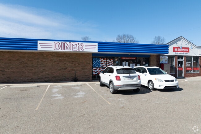 Discover the charm of Lake Varsity Diner in Uniontown.