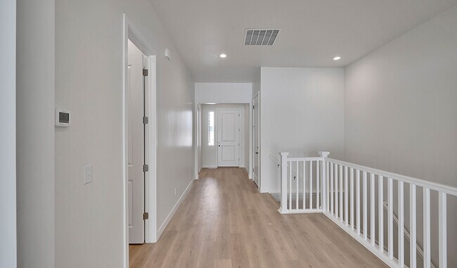 283 E Polaris Dr, Saratoga Springs, UT 84045 - photo 3