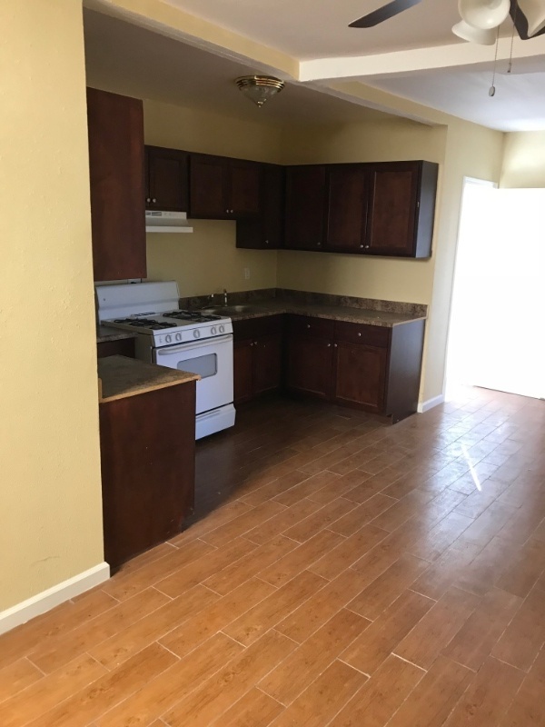 6505 S Vermont Ave, Los Angeles, CA 90044