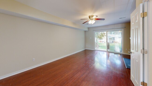 9609 Paddock Grove Ct, Chesterfield, VA 23832 - photo 2