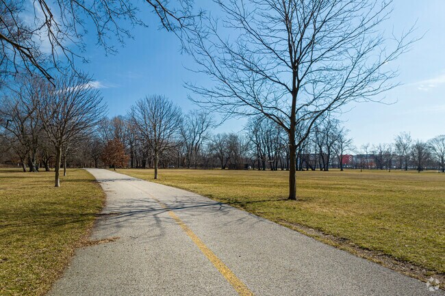 Sauganash Trail runs into LaBagh Woods.