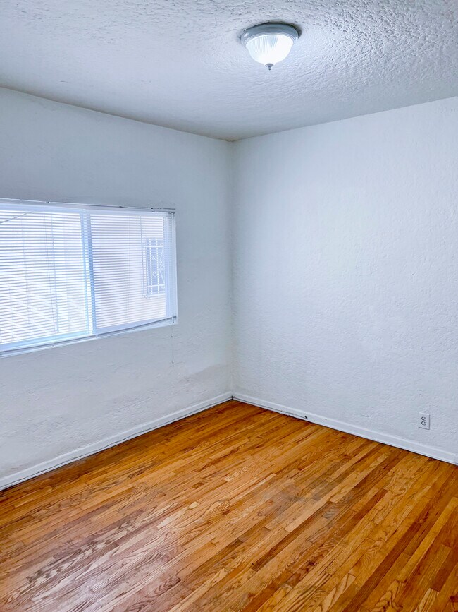 350 N Orange Grove Ave, Los Angeles, CA 90036 - photo 5