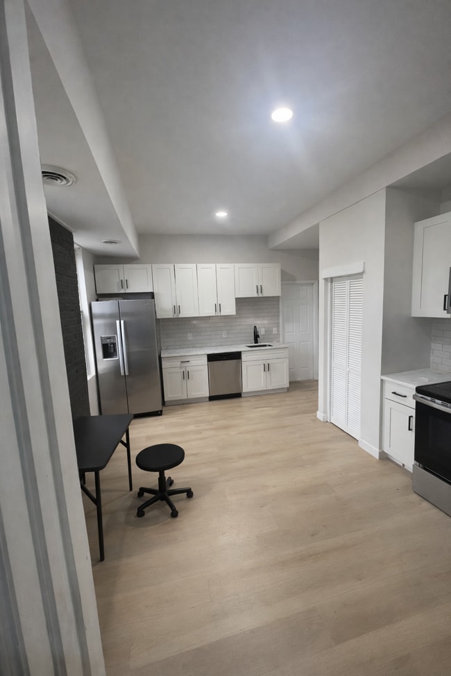 1216 Soulard St unit 1216A, Saint Louis, MO 63104 - photo 2