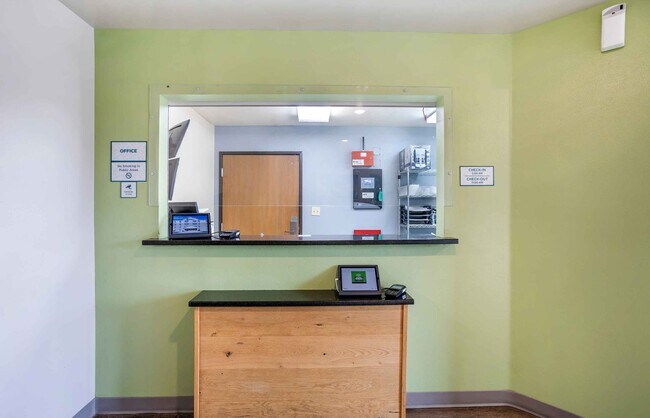 2021 W Kingsley St, Springfield, MO 65807 - photo 4