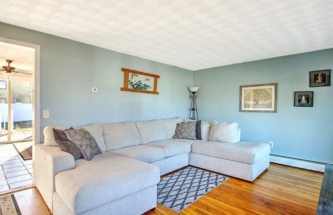 138 Youngs Ave, Coventry, RI 02816 - photo 4