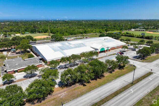 Aerial of Sherwood Elementary School.