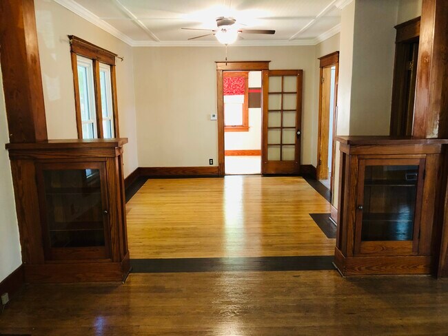 213 Moir St, Waterloo, IA 50701 - photo 6