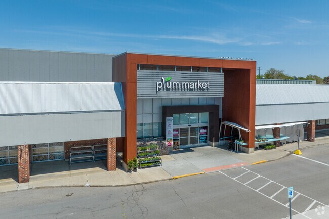 Find fresh produce at Plum Market located in Hollywood Park.