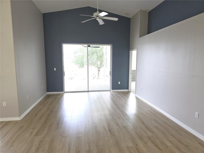 9257 Bonnie Cove Dr, Weeki Wachee, FL 34613 - photo 5