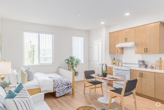 2357 S Santa fe Ave, Vista, CA 92083