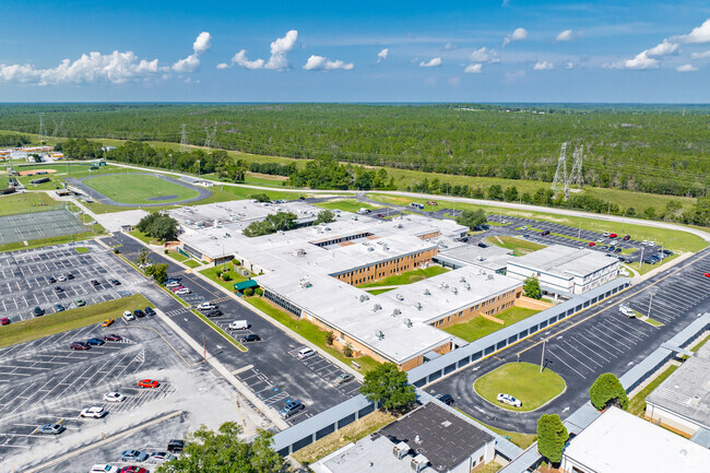 Lecanto High School has an overall Niche score of B+