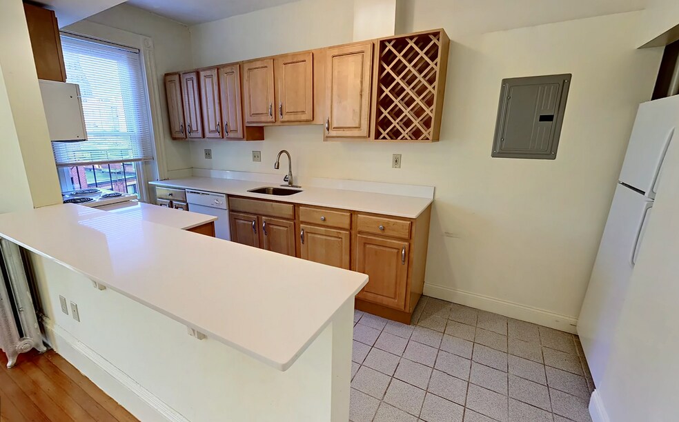 370 Commonwealth Ave unit 379-9, Boston, MA 02215 - photo 1