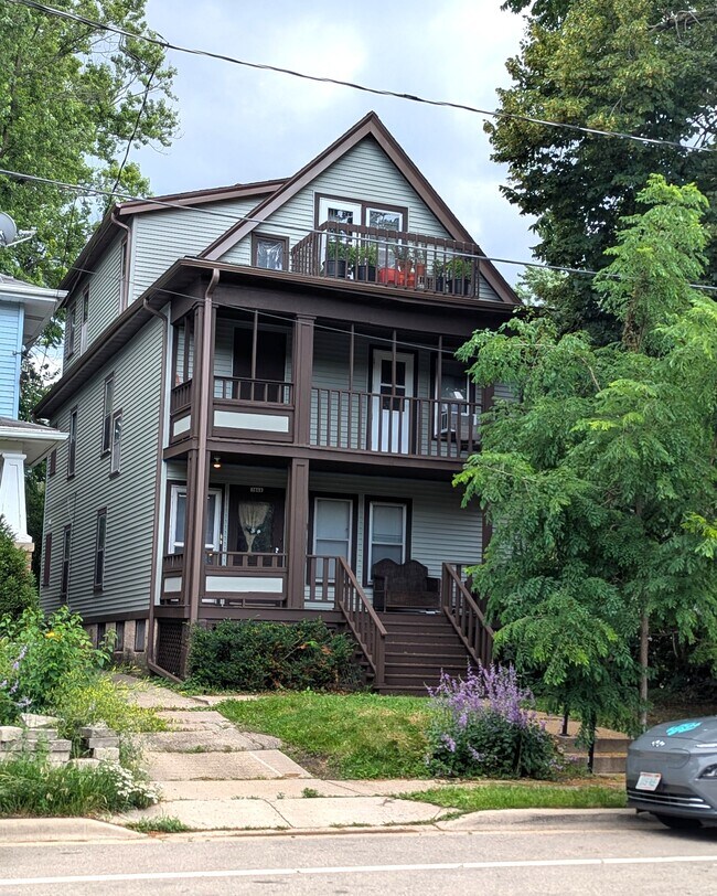 2069 Winnebago St Unit 2069 A, Madison, WI 53704