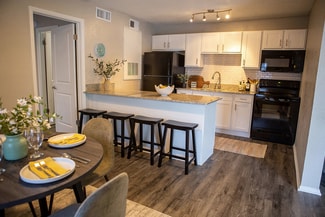 1106 Hooks St, Waco, TX 76705