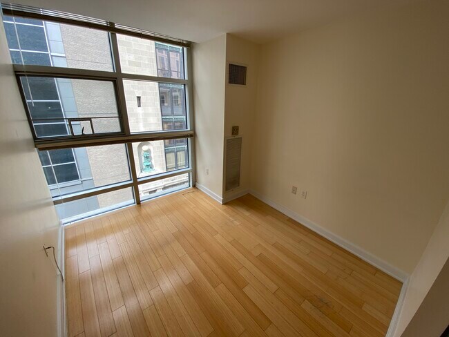 25 Lagrange St unit 4, Boston, MA 02116 - photo 2