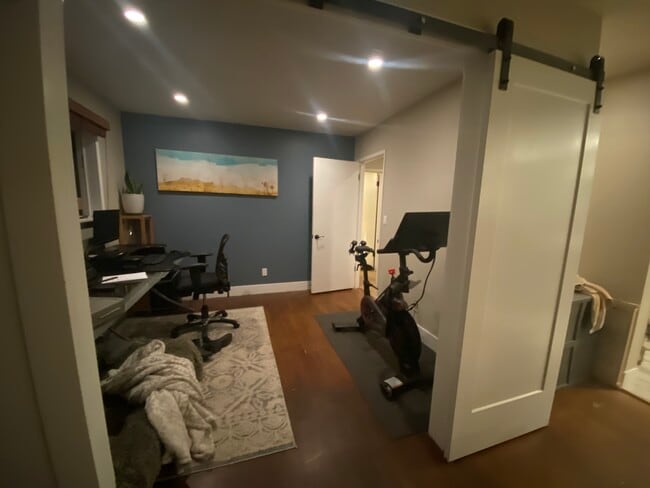 1261 NE Dempsey Dr, Bend, OR 97701 - photo 4