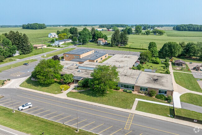 Hollywood Elementary School is located in Stevensville, Michigan.