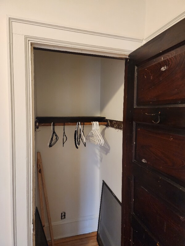 832 E Clarke St unit 1, Milwaukee, WI 53212 - photo 3