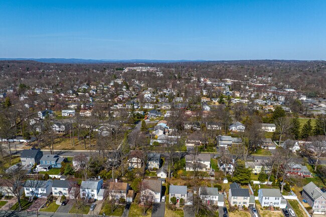 Livingston is a quiet neighborhood to raise a family.