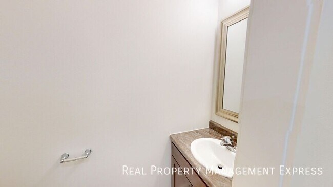 9600 W Tunis Dr, Sioux Falls, SD 57106 - photo 5