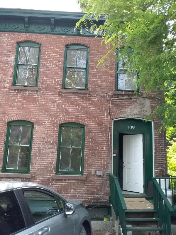 109 Clinton St, Newburgh, NY 12550