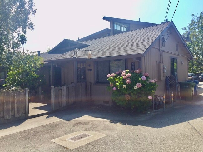 681 37th Ave unit Private DuplexB, Santa Cruz, CA 95062 - photo 3