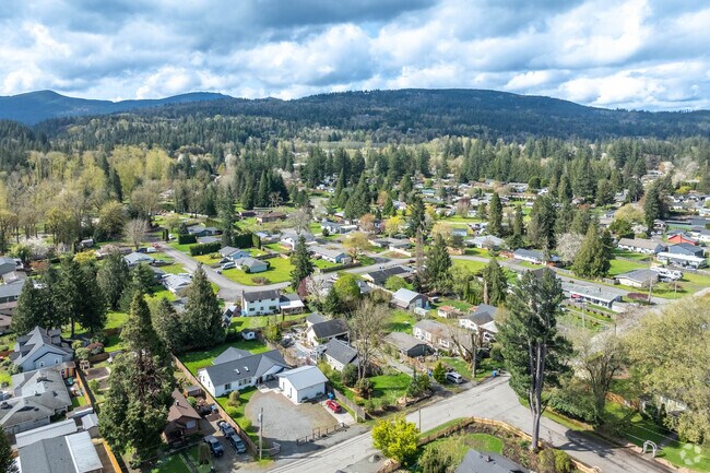 Preston is surrounded by green, open spaces as far as the eye can see.