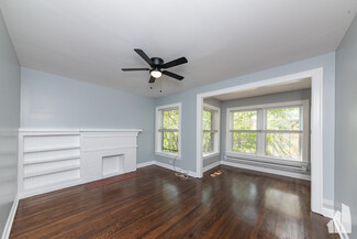 312 Lee St Unit 320-GDN, Evanston, IL 60202