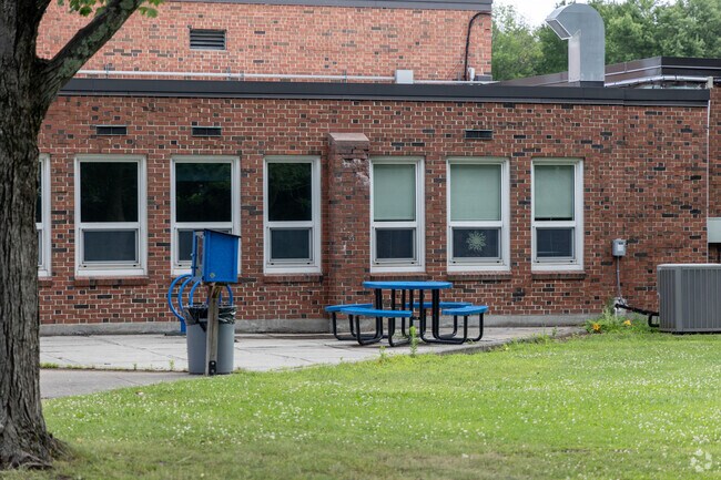 The Discovery School at Four Corners is located in Greenfield, MA.