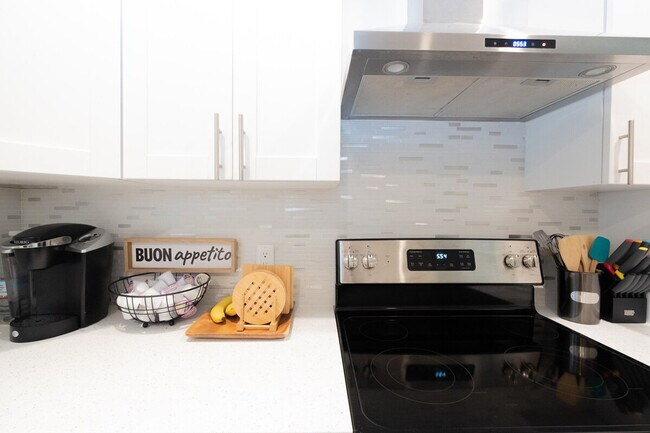 3409 N 12th St unit ID1244315P, Tampa, FL 33605 - photo 6