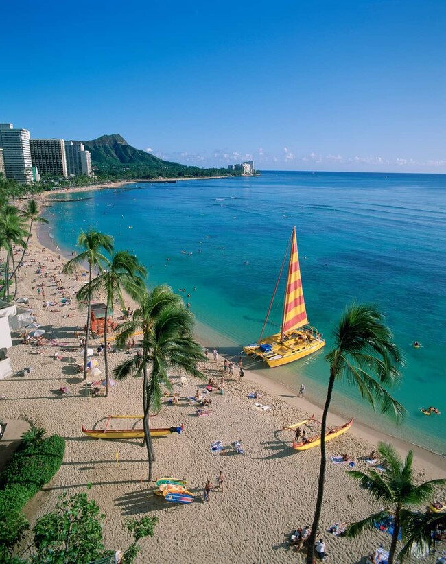 2211 Ala Wai Blvd, Honolulu, HI 96815