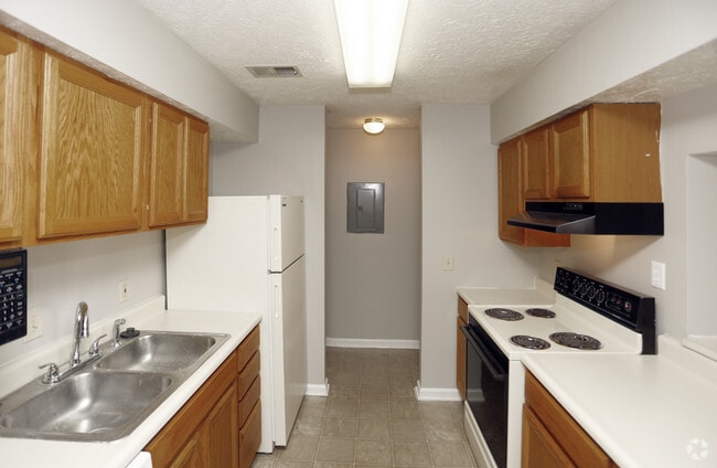 Deerfield Commons Apartments, Lafayette, IN 47905 - photo 2