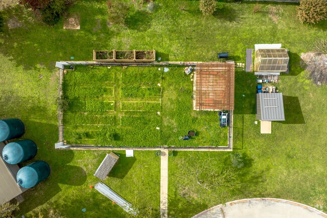 Immaculate Conception Catholic School community garden is a perfect way perfect science lessons.