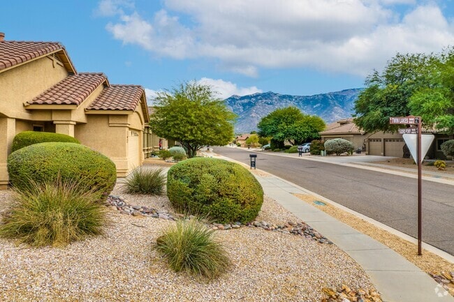 Many homes in Catalina Arizona enjoy mountain views from every direction.