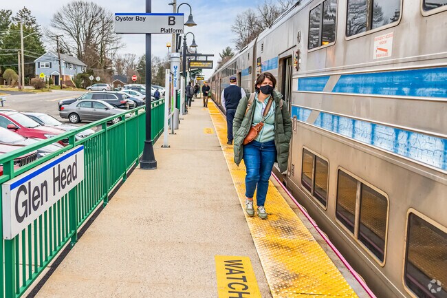 The Glen Head train stop is right on the border of Glen Head and Glenwood Lading.
