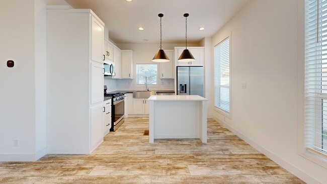 1369 E Main St unit 35, El Cajon, CA 92021 - photo 2