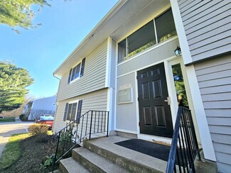 19 Beal's Cove Rd Unit D, Hingham, MA 02043