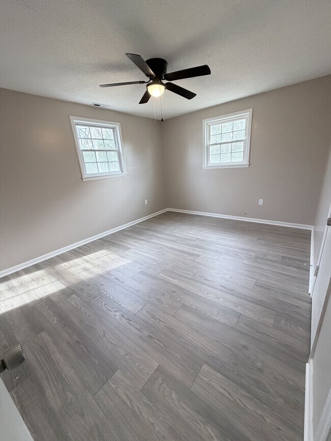 125 Mcclure St unit C, Chester, SC 29706 - photo 6