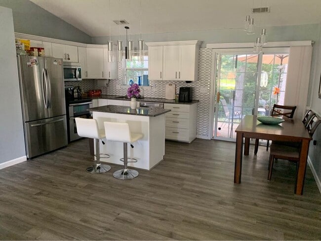 591 Hamilton Chase Dr, Moore, SC 29369 - photo 3