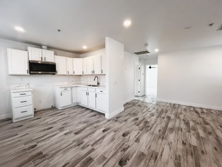 4141 Teal St Unit 11, Bakersfield, CA 93304