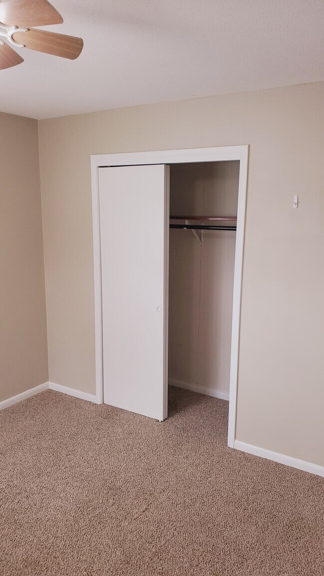 519 N Patsy St unit 4, Mediapolis, IA 52637 - photo 5