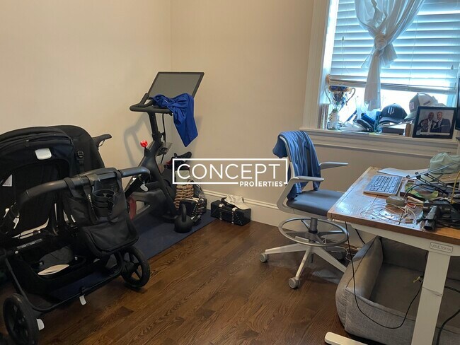 2045 Beacon St, Newton, MA 02462 - photo 5